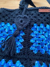 Load image into Gallery viewer, Hand Crochet Cotton Lined Tote Bag