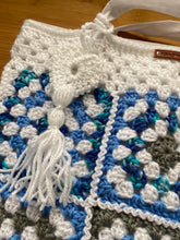 Load image into Gallery viewer, Hand Crochet Cotton Lined Tote Bag