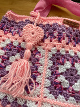Load image into Gallery viewer, Hand Crochet Cotton Lined Tote Bag