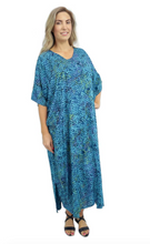 Load image into Gallery viewer, Long Kaftan Dress Malteze Print