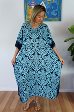 Load image into Gallery viewer, Long Kaftan Dress Pendant Print