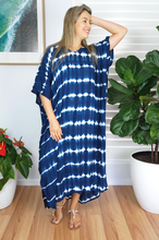 Load image into Gallery viewer, Long Kaftan Dress Shibori Print