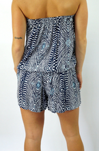 Load image into Gallery viewer, Short Romper Papua Print