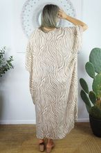 Load image into Gallery viewer, Long Kaftan Dress Madagascar Print