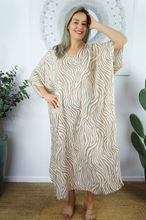 Load image into Gallery viewer, Long Kaftan Dress Madagascar Print