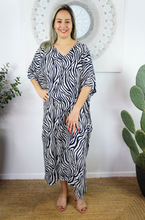 Load image into Gallery viewer, Long Kaftan Dress Madagascar Print