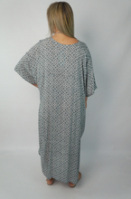 Load image into Gallery viewer, Long Kaftan Dress Links Print