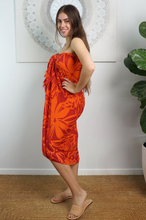 Load image into Gallery viewer, XL Sarong with Buckle Gift Pack Rarotonga