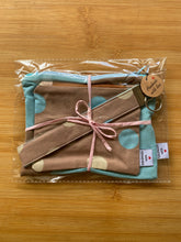 Load image into Gallery viewer, Handmade Zippered Pouch Set
