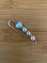 Load image into Gallery viewer, Faux Pearl Safety Pins Set Sweater Shawl Clip
