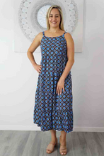 Load image into Gallery viewer, Twiggy Dress Snowflower Print
