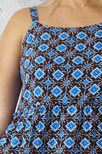 Load image into Gallery viewer, Twiggy Dress Snowflower Print

