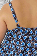 Load image into Gallery viewer, Twiggy Dress Snowflower Print
