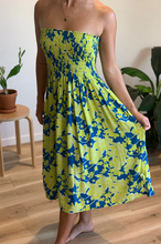 Load image into Gallery viewer, Short Smock Dress Spot Flower Print
