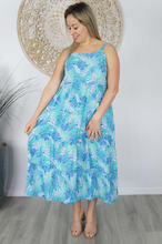 Load image into Gallery viewer, Twiggy Dress Tropical Leaves Print

