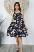 Load image into Gallery viewer, Short Magnum Dress Flemington Print

