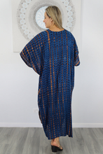 Load image into Gallery viewer, Long Kaftan Dress Crackle Tie Dye Print
