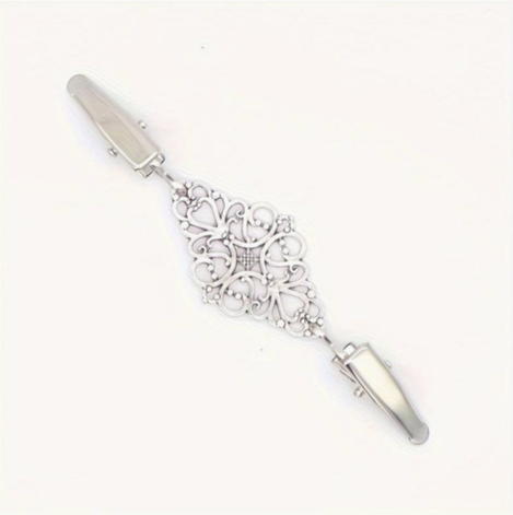 Vintage Style Hollow Out Flower Shawl Clip