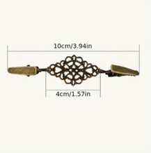 Load image into Gallery viewer, Vintage Style Hollow Out Flower Shawl Clip
