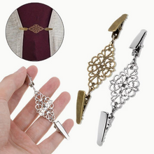 Load image into Gallery viewer, Vintage Style Hollow Out Flower Shawl Clip
