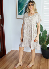 Load image into Gallery viewer, Kiki Baby Doll Dress Links Print
