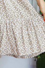 Load image into Gallery viewer, Kiki Baby Doll Dress Links Print
