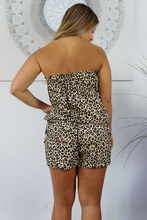 Load image into Gallery viewer, Short Romper Baby Cheetah Print
