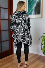 Load image into Gallery viewer, Short Tunic Vines Print
