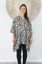 Load image into Gallery viewer, Short Tunic Asmat Print
