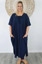 Load image into Gallery viewer, Bermuda Kaftan &quot;Plain&quot;
