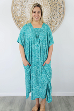 Load image into Gallery viewer, Bermuda Kaftan Kerala Print
