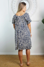 Load image into Gallery viewer, Cuba dress Madagascar Print
