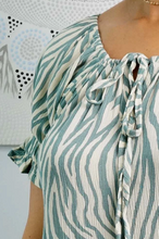 Load image into Gallery viewer, Cuba dress Madagascar Print
