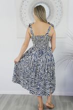 Load image into Gallery viewer, 3/4 Tie Up Smock Dress Madagascar Print
