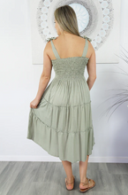 Load image into Gallery viewer, 3/4 Tie Up Smock Dress Plain
