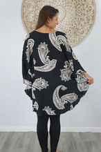 Load image into Gallery viewer, Jasmine Top Tree of Life Print
