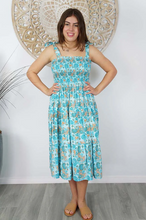 Load image into Gallery viewer, 3/4 Tie Up Smock Dress Jepara Print
