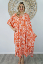 Load image into Gallery viewer, Long Kaftan Dress Honiara Print
