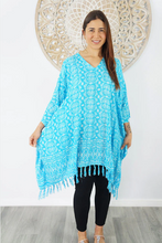 Load image into Gallery viewer, Short Cover Up Fan Print
