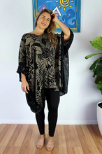Load image into Gallery viewer, Short Tunic Betelnut Print
