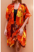 Load image into Gallery viewer, Autumn Weight Kimono Jacket Floral Print
