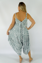 Load image into Gallery viewer, Boho Jumpsuit Safari
