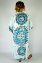 Load image into Gallery viewer, Long Cape Bling Tunisia Print
