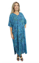 Load image into Gallery viewer, Long Kaftan Dress Malteze Print
