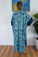 Load image into Gallery viewer, Long Kaftan Dress Pendant Print
