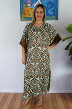 Load image into Gallery viewer, Long Kaftan Dress Pendant Print
