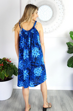 Load image into Gallery viewer, Short Magnum Dress Orchids Print

