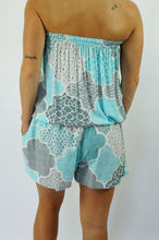 Load image into Gallery viewer, Short Romper Calypso Print
