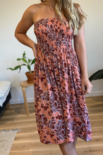 Load image into Gallery viewer, Short Smock Dress Spot Flower Print
