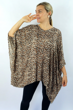 Load image into Gallery viewer, Short Tunic Cougar Print
